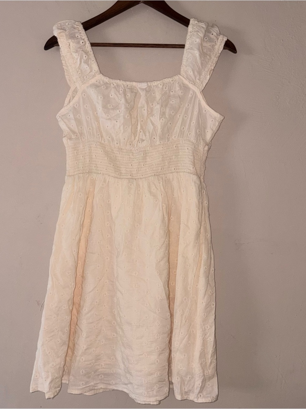 Old Navy Cream Eyelet Dress Small Smocked Milkmaid Ruffle Cottagecore Mini - Picture 4 of 4